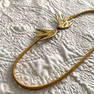 Urban Outfitter stretchy gold fashion belt